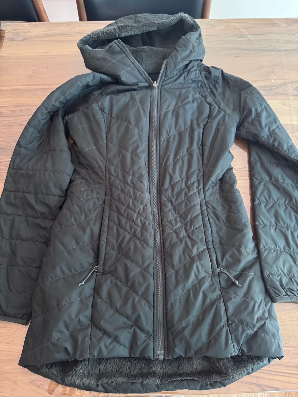 North Face Women's Hooded Quilted Coat - Black